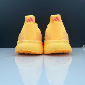 Adidas Ultraboost 5 - Laranja/Rosa