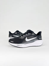 Nike Pegasus 41 - Preto/Branco