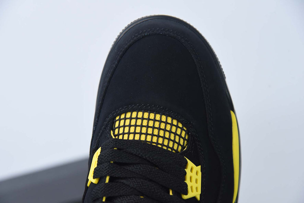 Nike Air Jordan 4 Retro "Yellow Thunder"