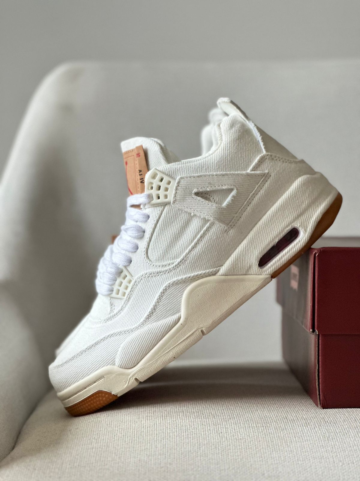 Levi's x Nike Air Jordan 4 Retro "White Denim"