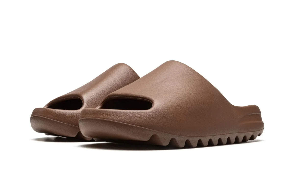 Adidas Yeezy Slide "Flax" Marrom