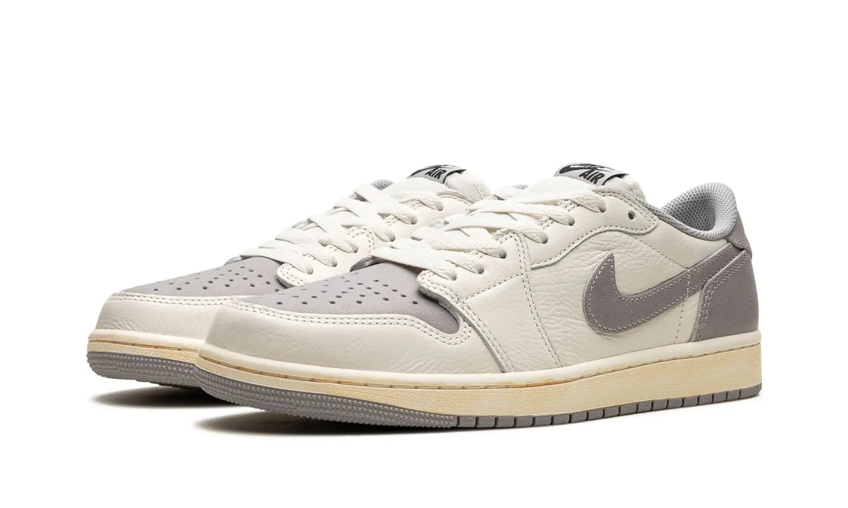 Tênis Air Jordan 1 Low "Atmosphere Grey" Cinza