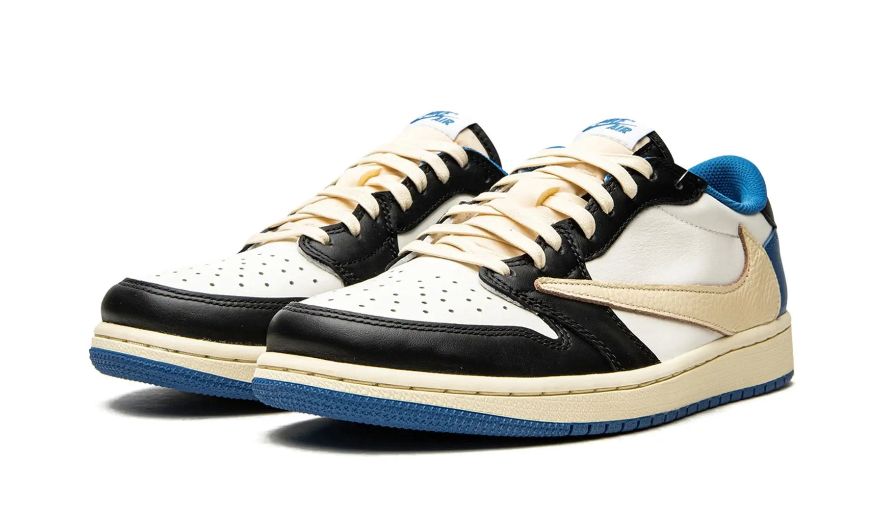 Tênis Air Jordan 1 Low x Travis Scott x Fragment