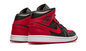 Tênis Air Jordan 1 Mid "Banned" Vermelho / Preto