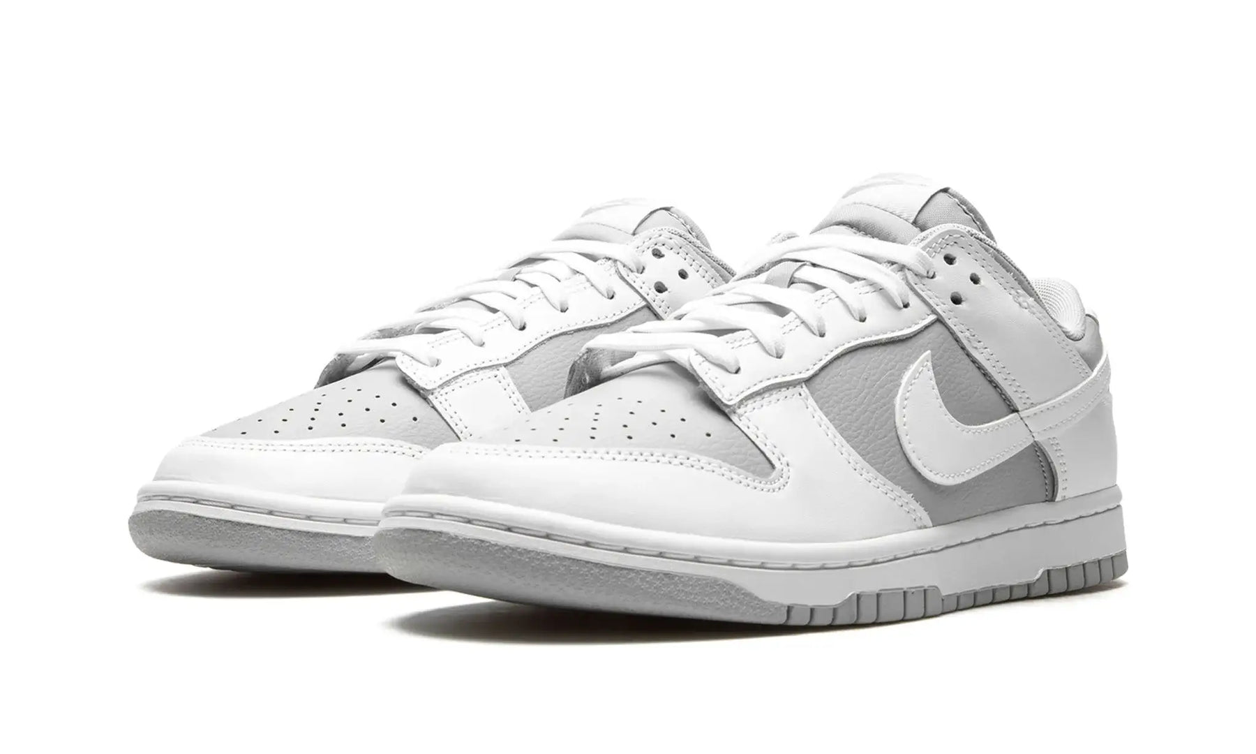 Tênis Nike Dunk Low "White Grey" Branco / Cinza