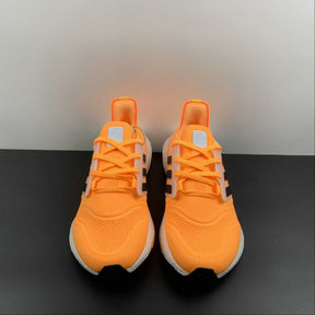 Adidas Ultraboost 22 - Laranja