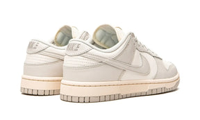 Tênis Nike Dunk Low Feminino "Light Bone" Cinza