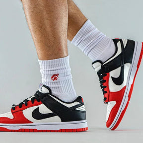 Tênis Nike Dunk Low x NBA "Chicago" Vermelho / Preto