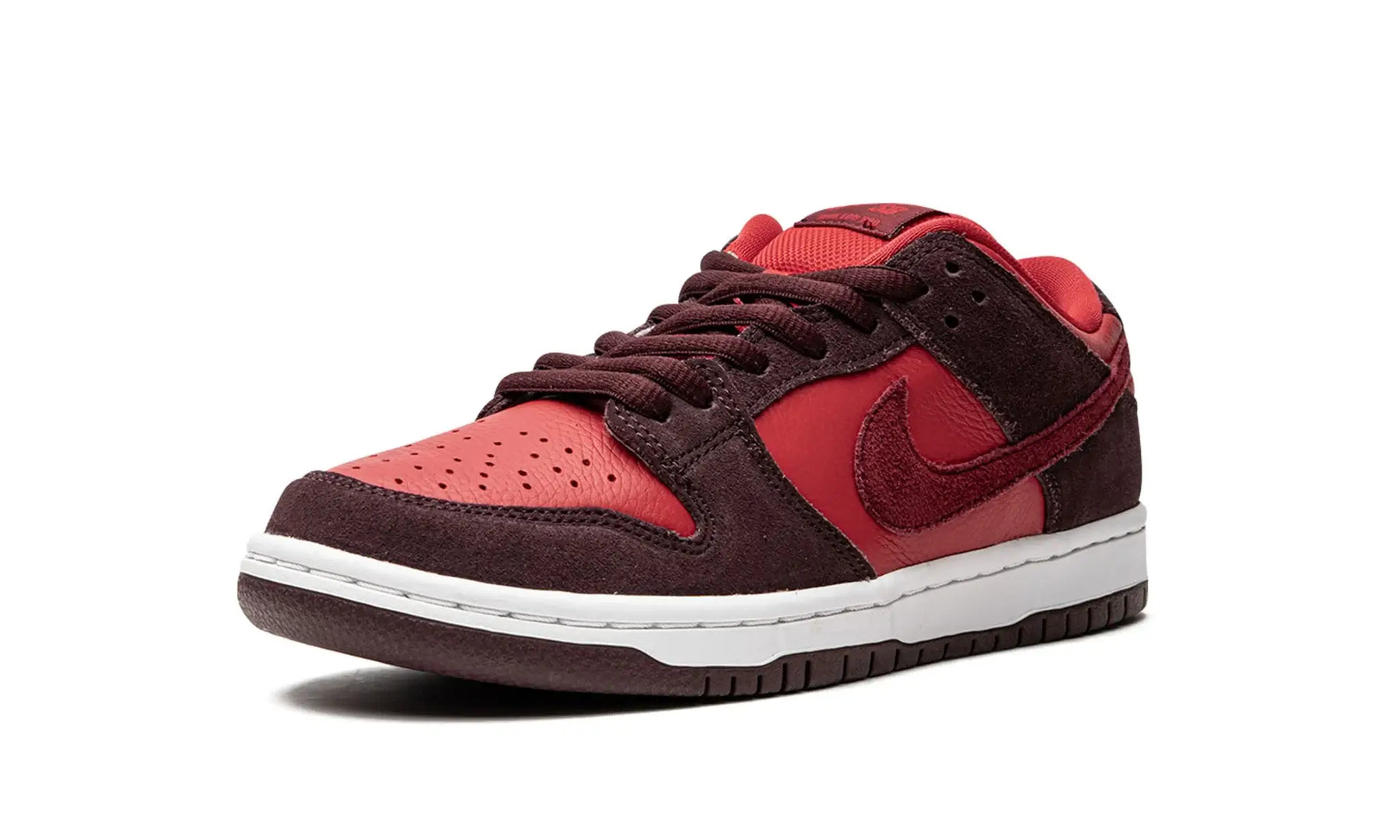 Tênis Nike Dunk Low SB Masculino "Cherry" Vermelho