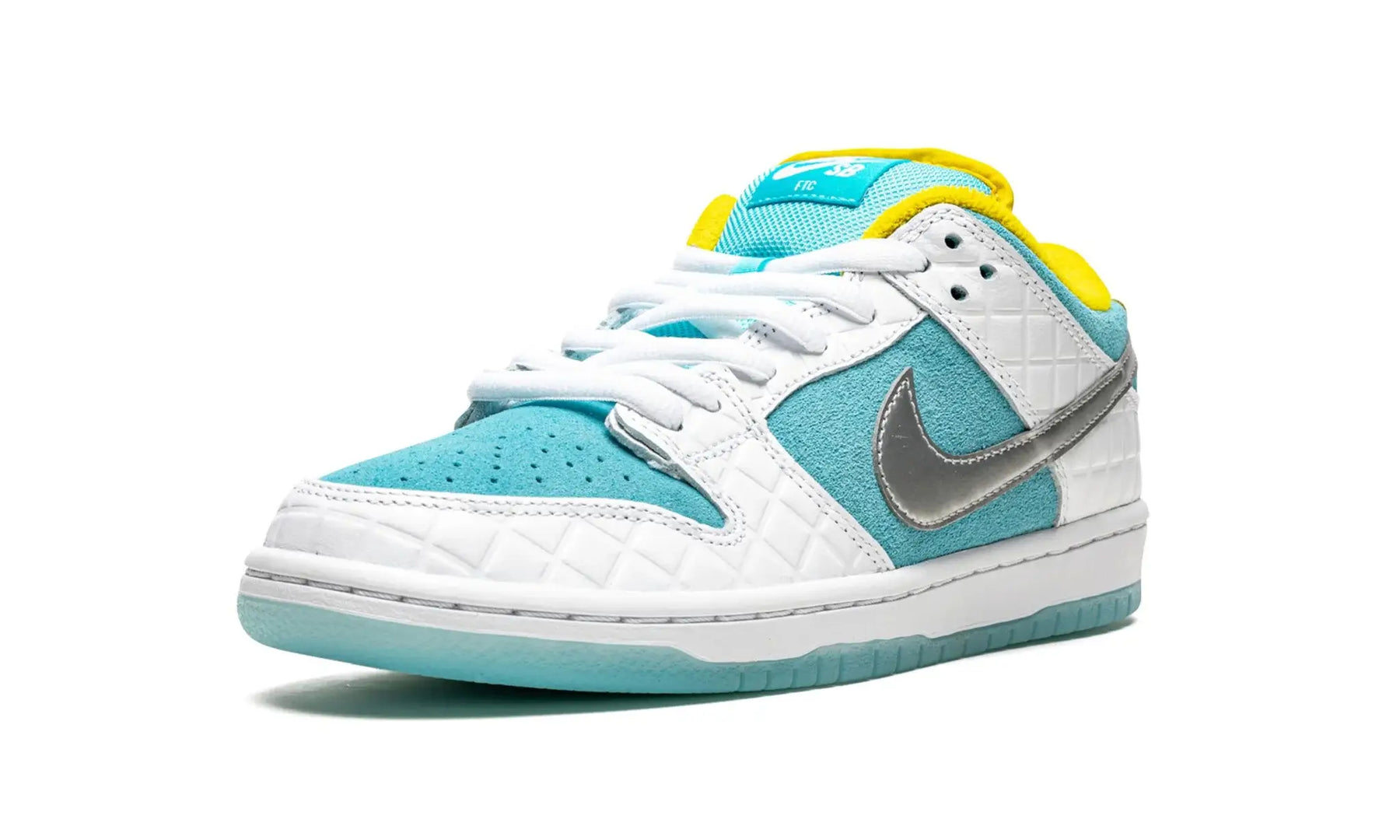 Tênis Nike Dunk Low SB x FTC "Lagoon Pulse" Branco / Azul