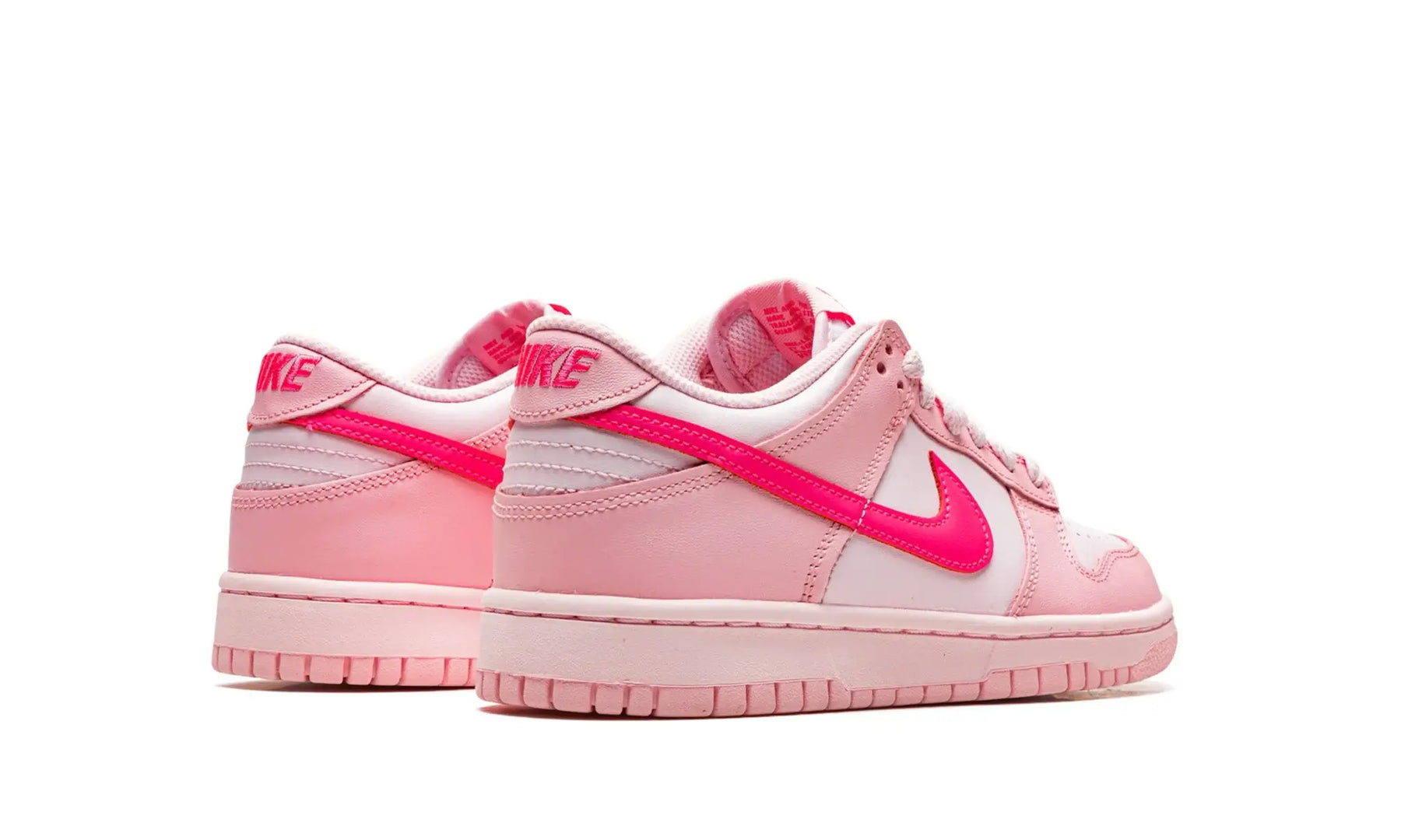 Tênis Nike Dunk Low Feminino "Triple Pink" Rosa