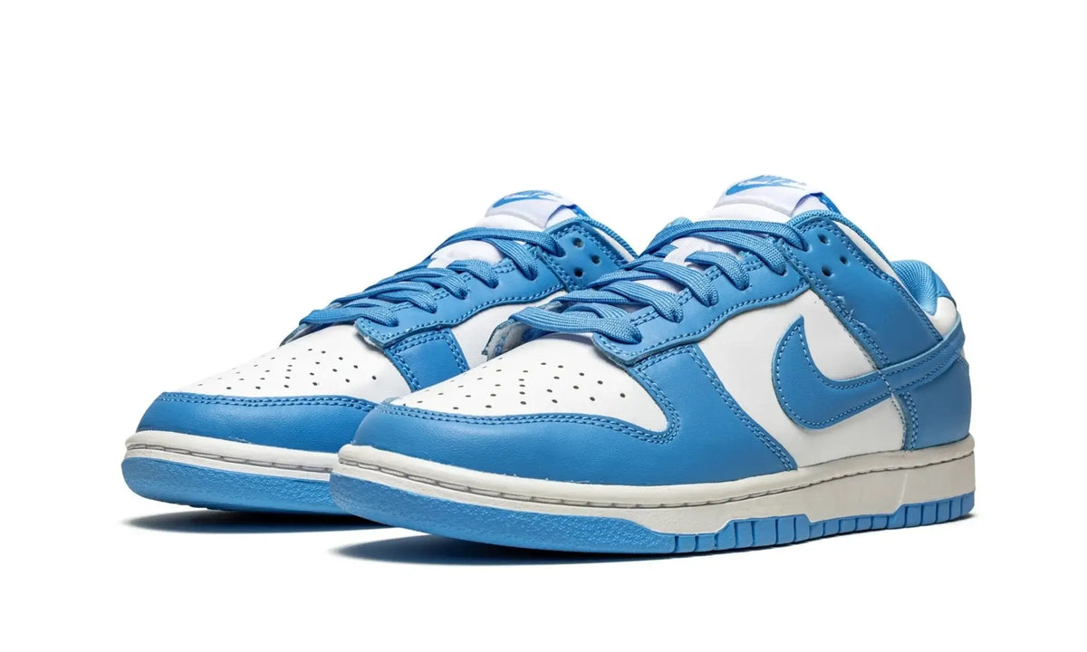 Tênis Nike Dunk Low "University Blue" Azul / Branco