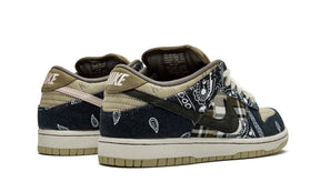 Tênis Nike Dunk Low SB  x Travis Scott "Cactus Jack"