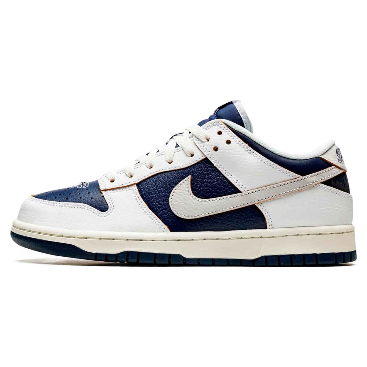 Tênis Nike Dunk Low SB x HUF "New York" Branco / Azul