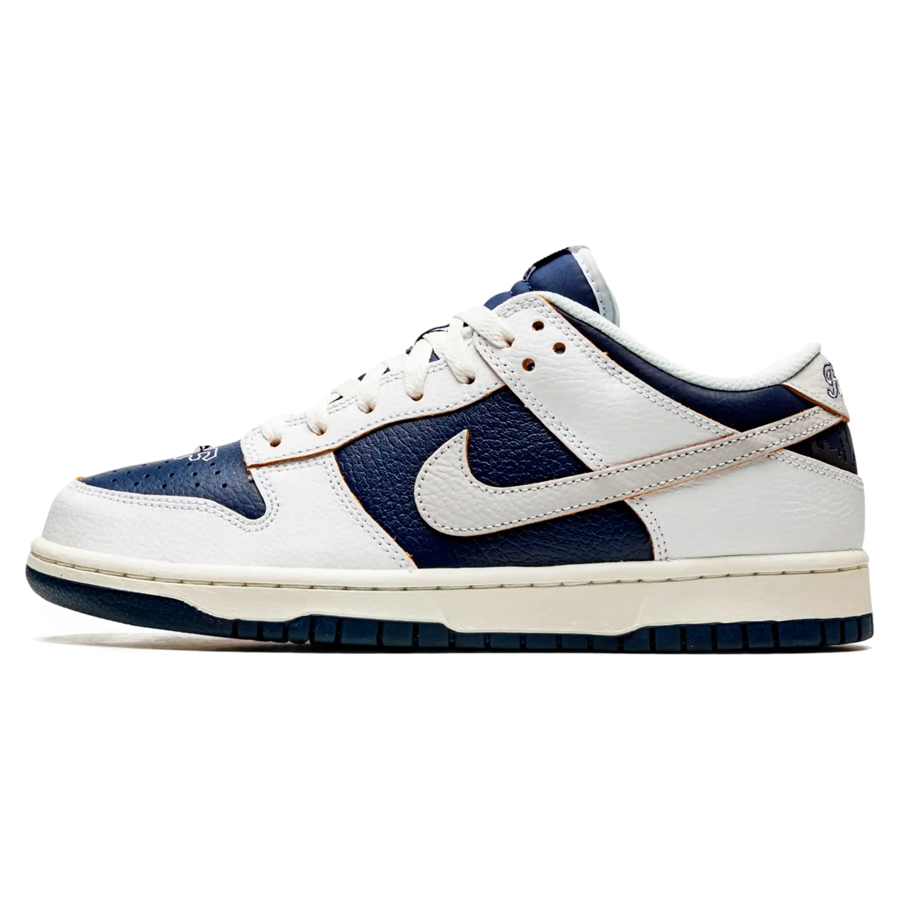 Tênis Nike Dunk Low SB x HUF "New York" Branco / Azul