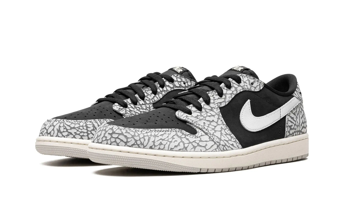 Tênis Air Jordan 1 Low "Black Cement" Preto / Cinza