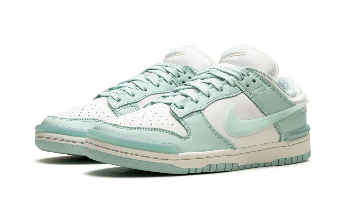 Tênis Nike Dunk Low Feminino "Jade Ice" Azul